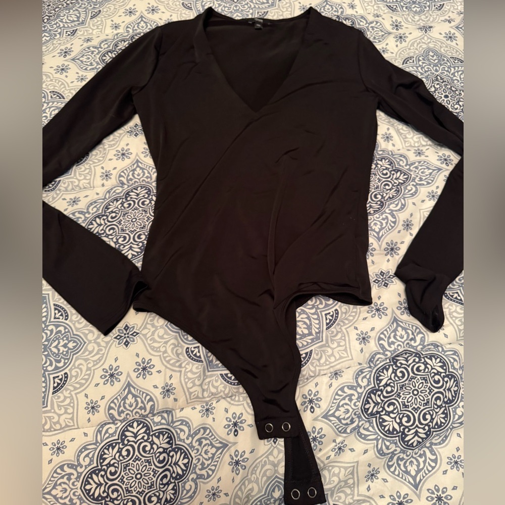 Express Elegant Black Women's V-Neck Bodysuit